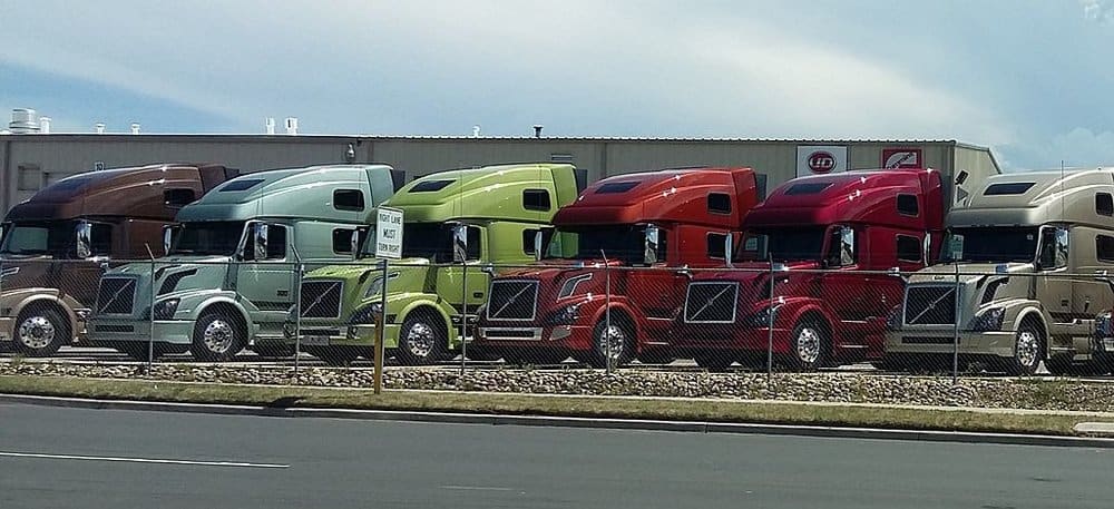 A Volvo truck dealership in Commerce City, Colorado. ( Photo: Wikimedia Commons )