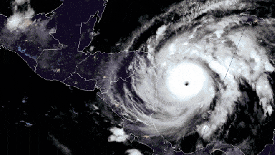 Satellite animation of major Hurricane Iota closing in on Nicaragua.