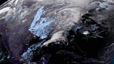 Satellite animation of snowstorm heading toward the Northest.