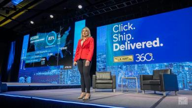 J.B. Hunt Chief Commercial Officer Shelley Simpson presenting at FreightWaves Live Chicago 2019