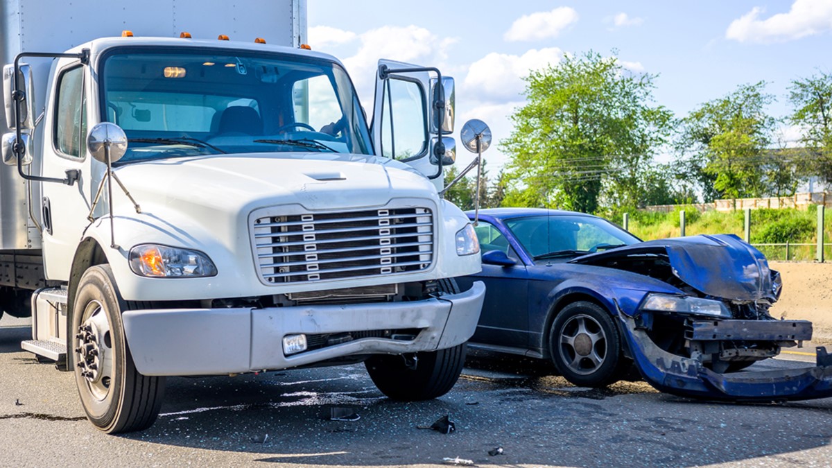 Avoiding Nuclear Verdicts: How Fleets Can Protect Themselves in an Era of Rising Risk