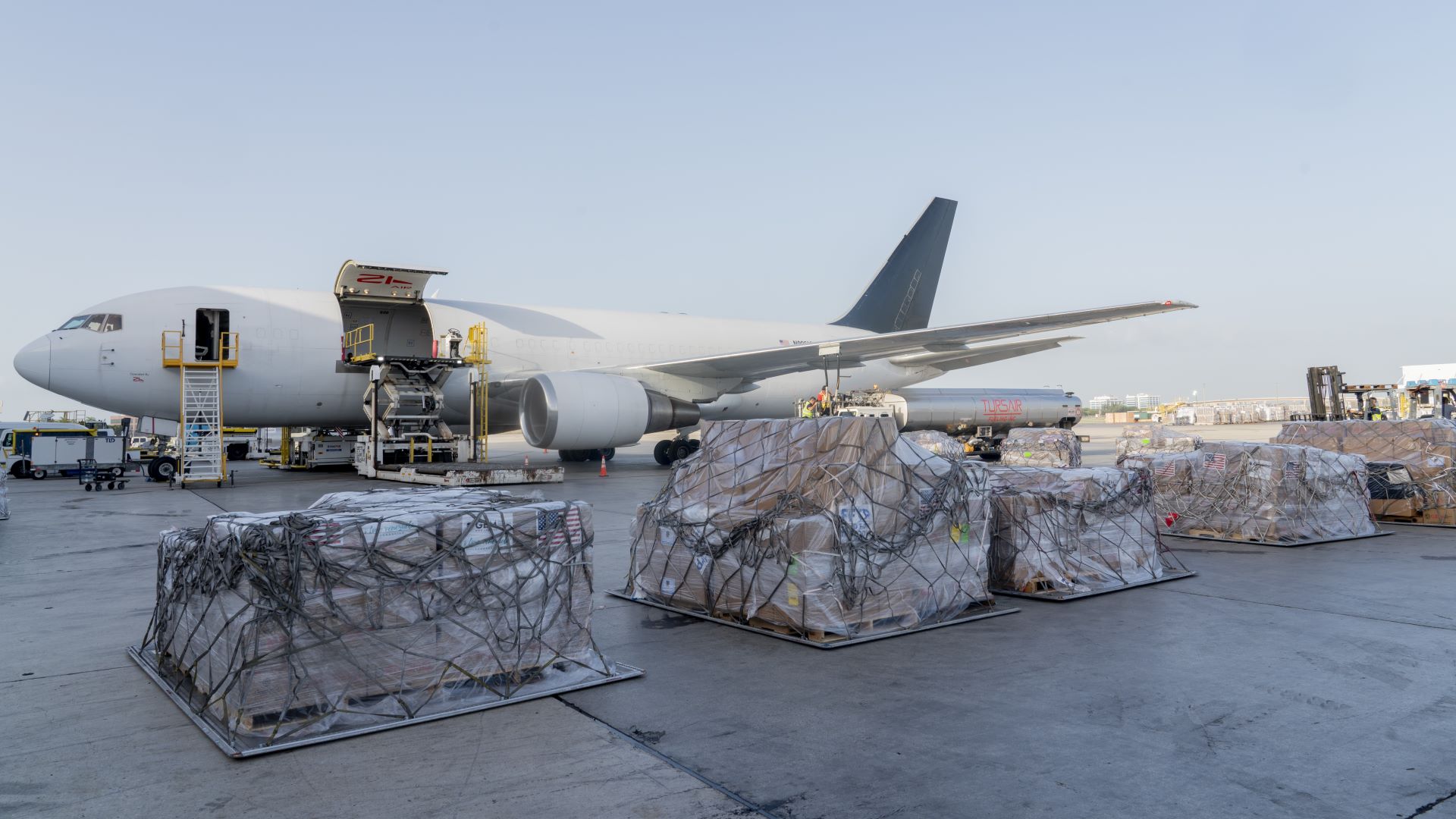 Amazon air bridge supports Venezuela earthquake relief